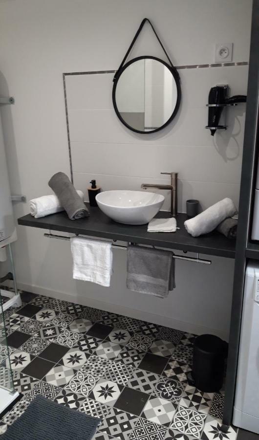 Apartamento Le Petit Chez Soi Calais Exterior foto